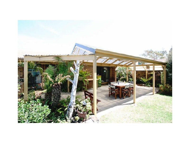 7 Newcombe Avenue, West Lakes Shore SA 5020