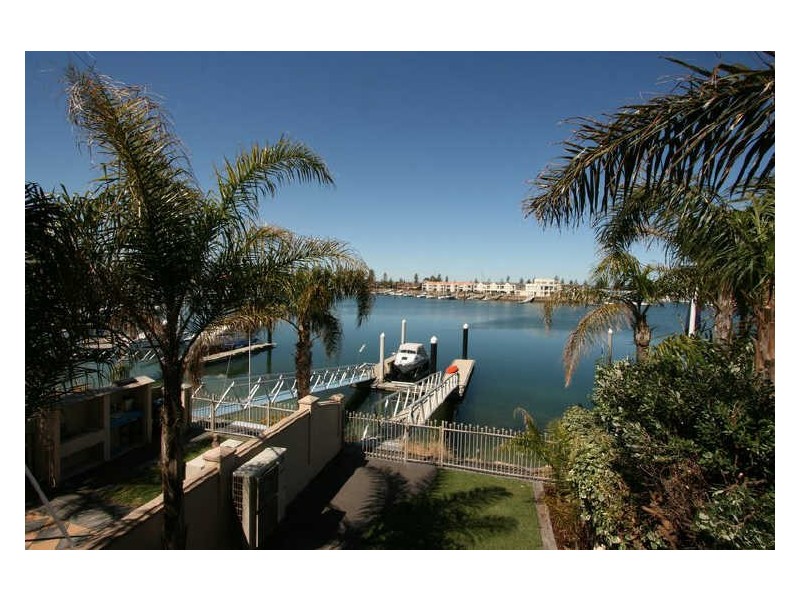17a Gulf Point Drive, North Haven SA 5018