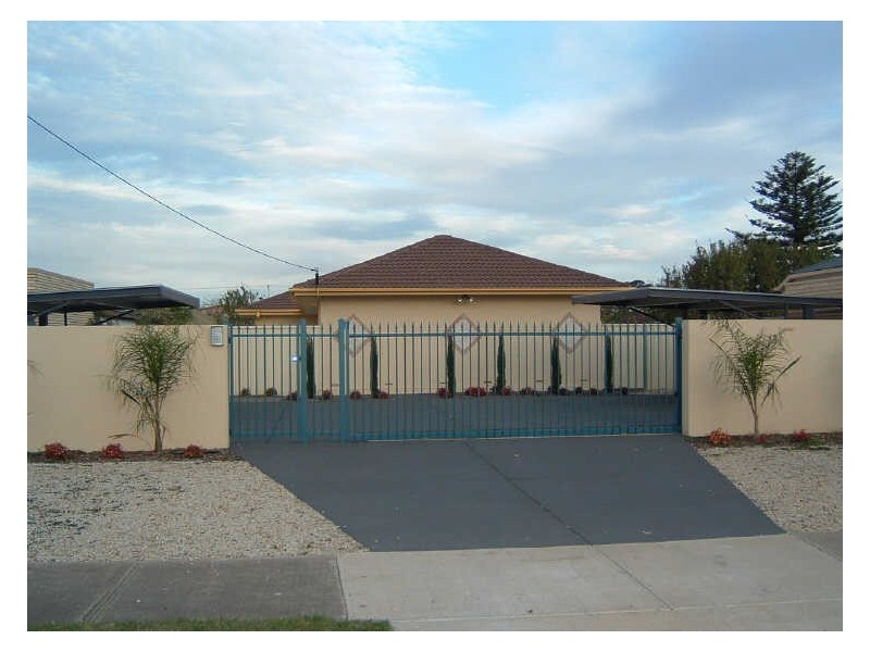 3/2 Pearce Street, Ottoway SA 5013