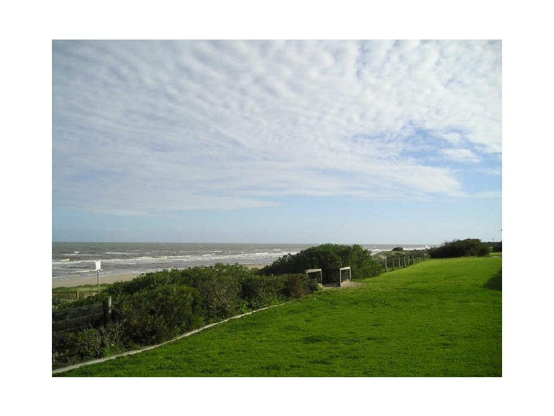 60 Sandpiper Place, West Lakes Shore SA 5020