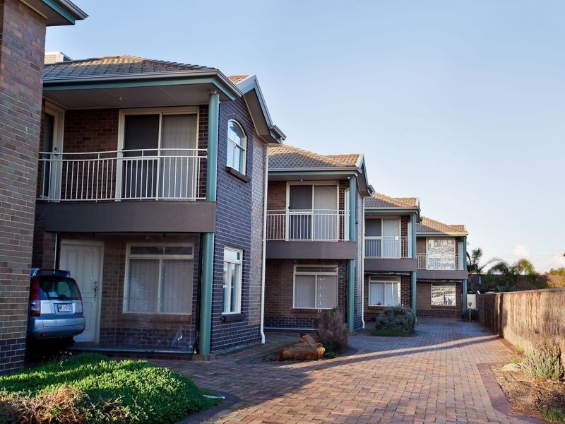 4/17 Esplanade, Semaphore South SA 5019