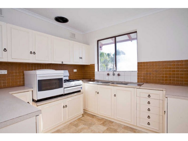 4/9a Clark Terrace, Seaton SA 5023