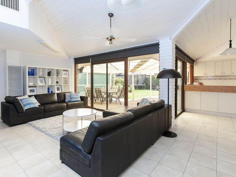 4 Tahiti Place, West Lakes SA 5021