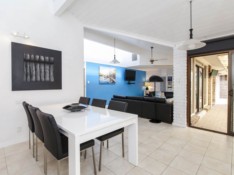 4 Tahiti Place, West Lakes SA 5021