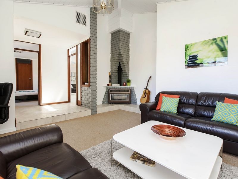 4 Tahiti Place, West Lakes SA 5021