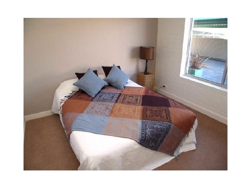 2/11A Alexander Street, Largs Bay SA 5016