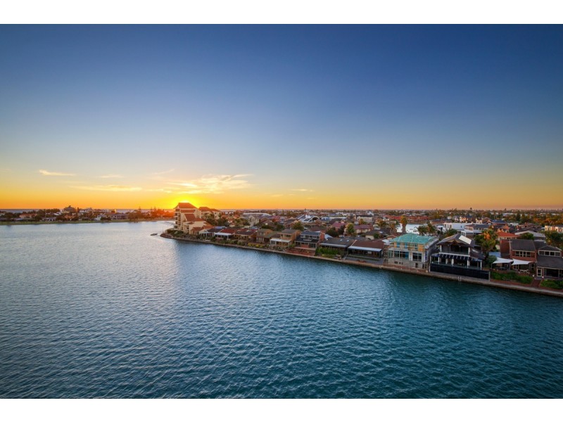 64/155 Brebner Drive, West Lakes SA 5021