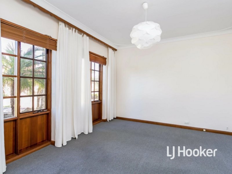 6 Lakeview Avenue, West Lakes SA 5021