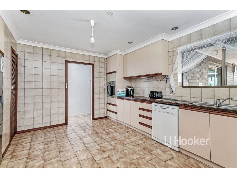 1 Lomond Court, West Lakes SA 5021