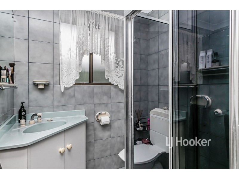 1 Lomond Court, West Lakes SA 5021