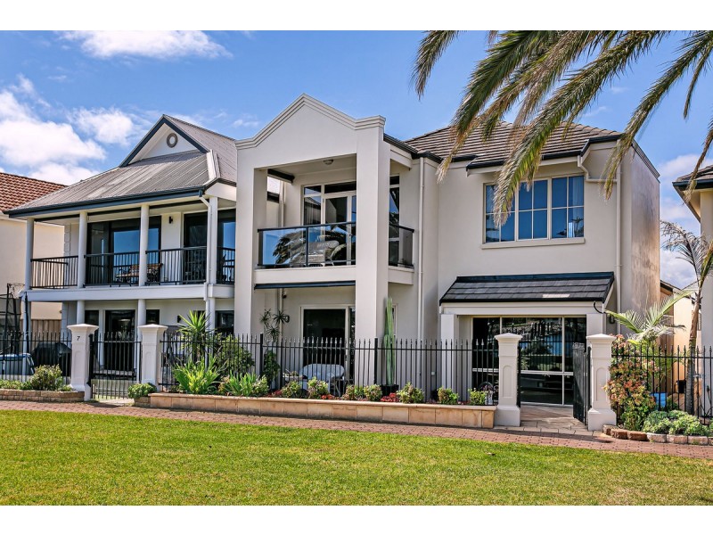 5 Sarnia Way, Port Adelaide SA 5015