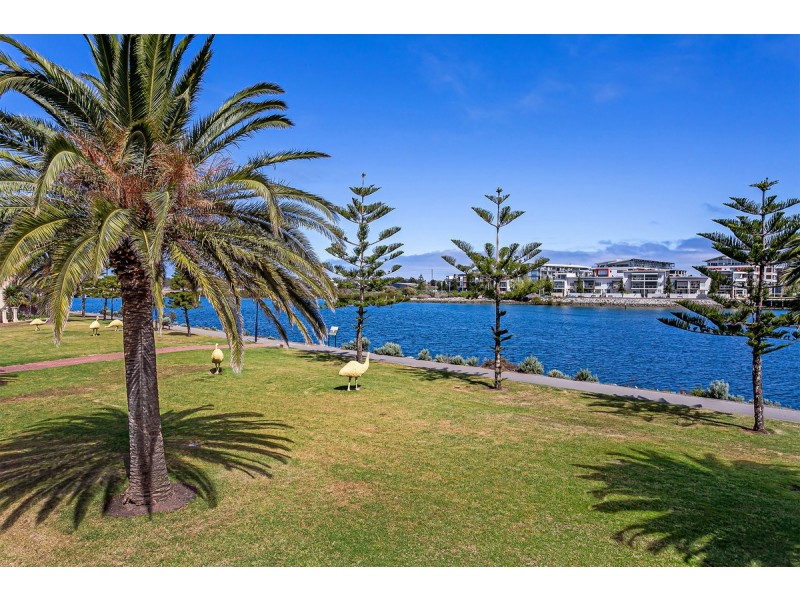 5 Sarnia Way, Port Adelaide SA 5015