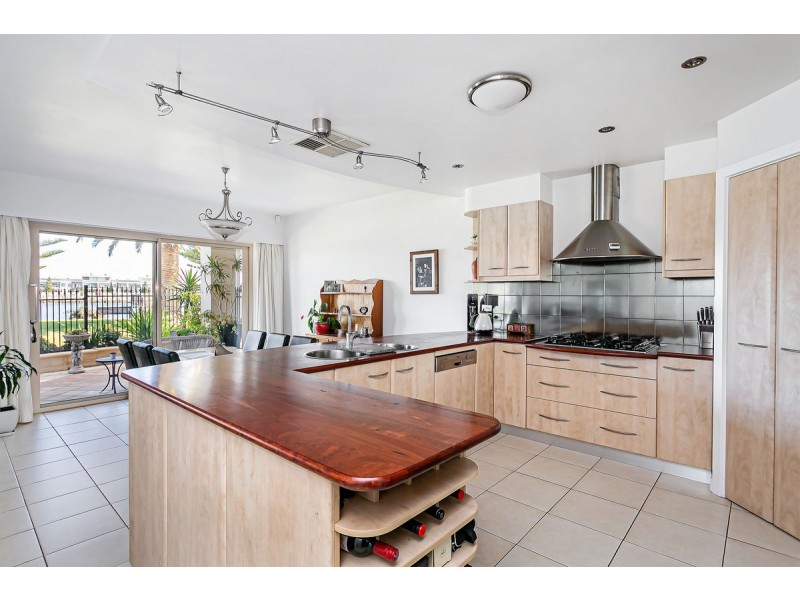 5 Sarnia Way, Port Adelaide SA 5015