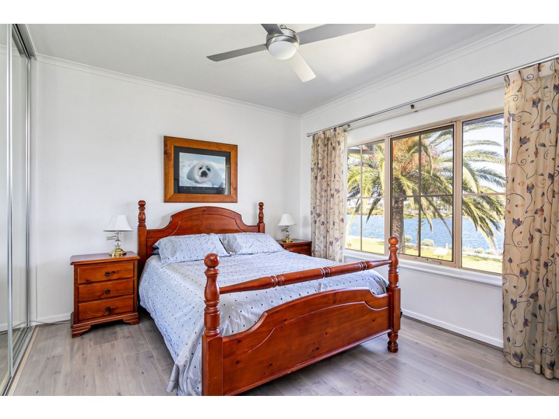 5 Sarnia Way, Port Adelaide SA 5015