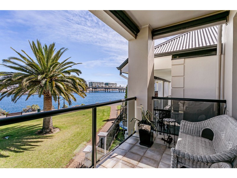 5 Sarnia Way, Port Adelaide SA 5015