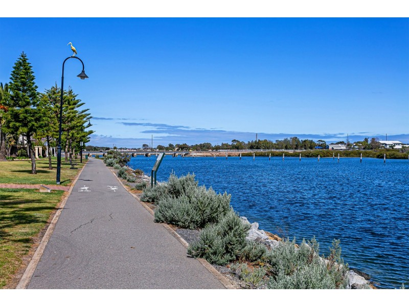 5 Sarnia Way, Port Adelaide SA 5015