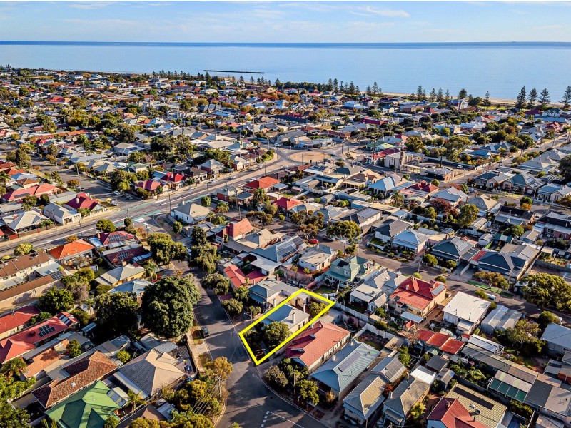 223 Robin Road, Semaphore SA 5019