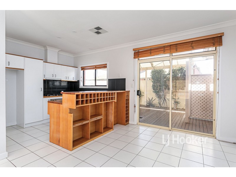 17b Raymond Avenue, Seaton SA 5023