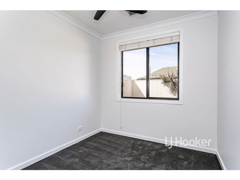 17b Raymond Avenue, Seaton SA 5023