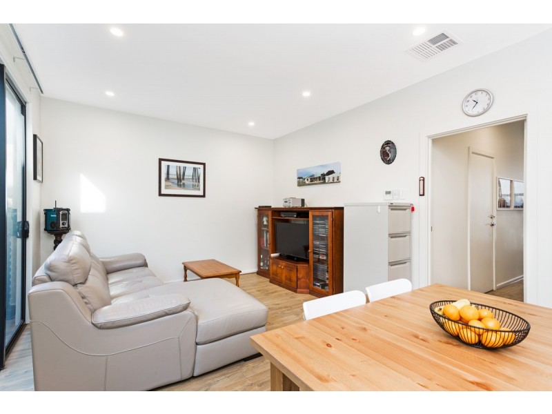 17 Crighton Avenue, Royal Park SA 5014