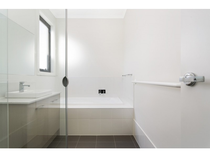 17 Crighton Avenue, Royal Park SA 5014