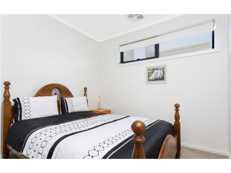 17 Crighton Avenue, Royal Park SA 5014