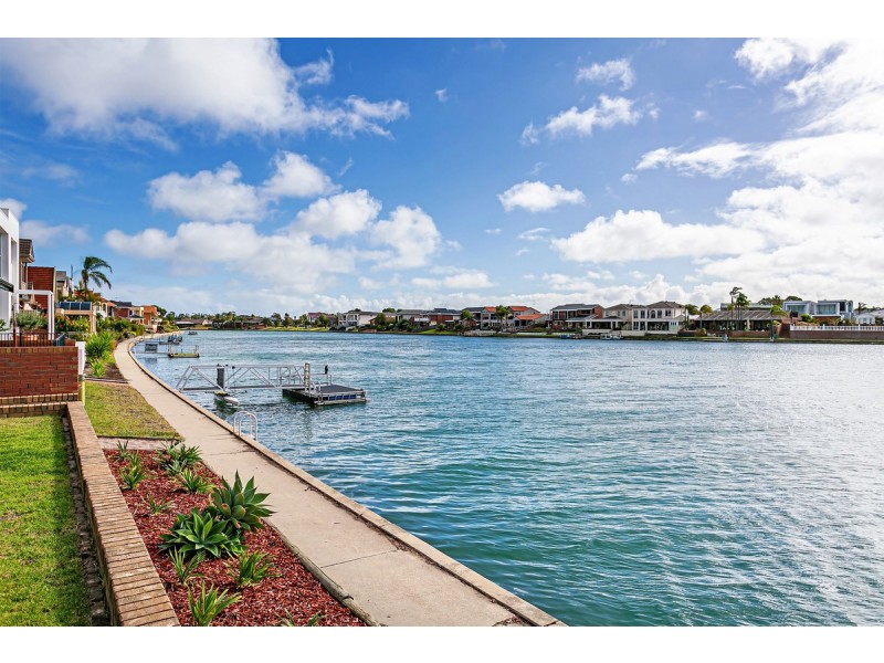 8 Siesta Court, West Lakes SA 5021