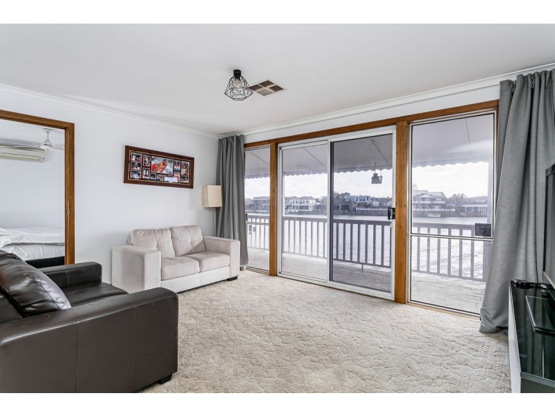 8 Siesta Court, West Lakes SA 5021