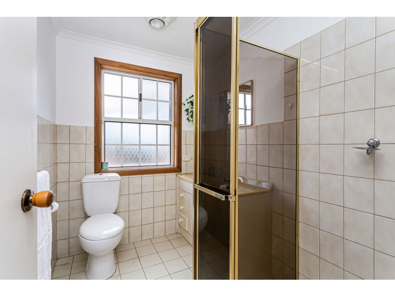 8 Siesta Court, West Lakes SA 5021