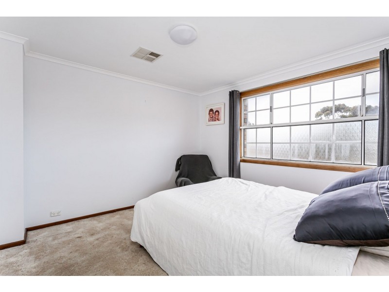 8 Siesta Court, West Lakes SA 5021