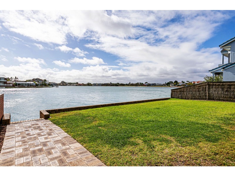 8 Siesta Court, West Lakes SA 5021