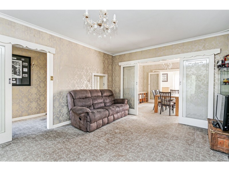 1 Doncaster Avenue, Novar Gardens SA 5040