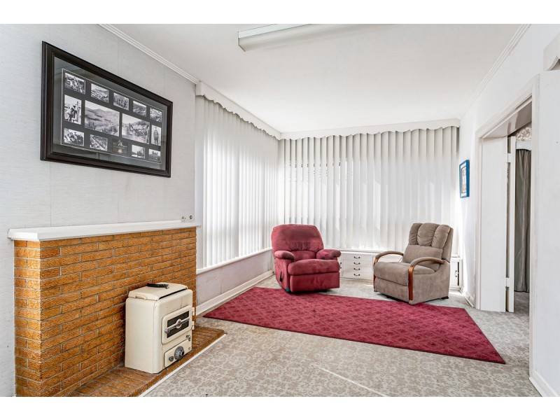 1 Doncaster Avenue, Novar Gardens SA 5040