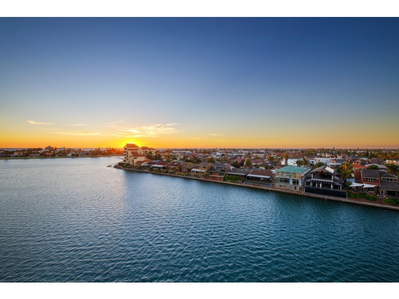 64/155 Brebner Drive, West Lakes SA 5021