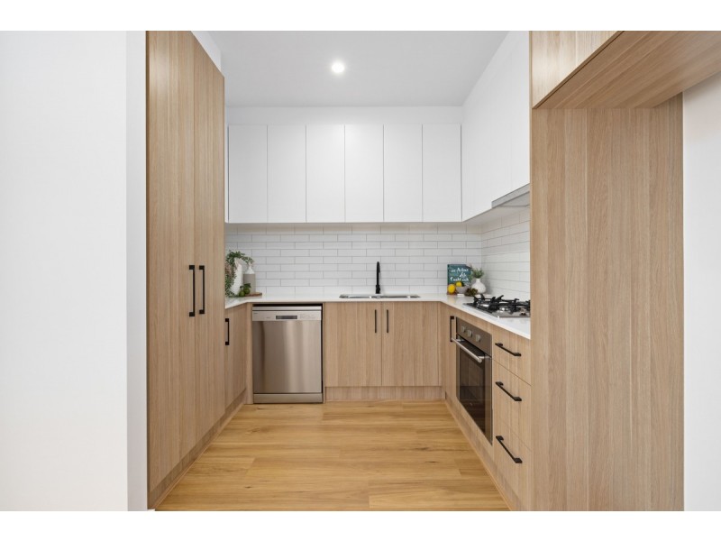 5 John Street, Flinders Park SA 5025