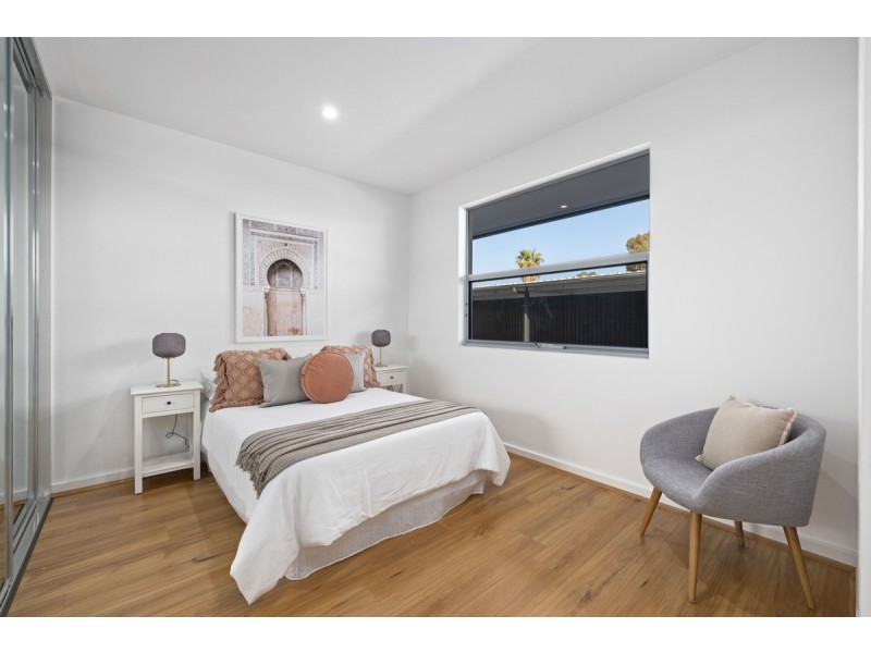 5 John Street, Flinders Park SA 5025