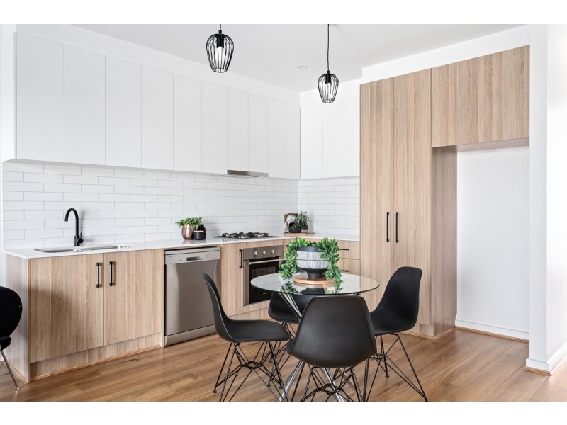 5 John Street, Flinders Park SA 5025