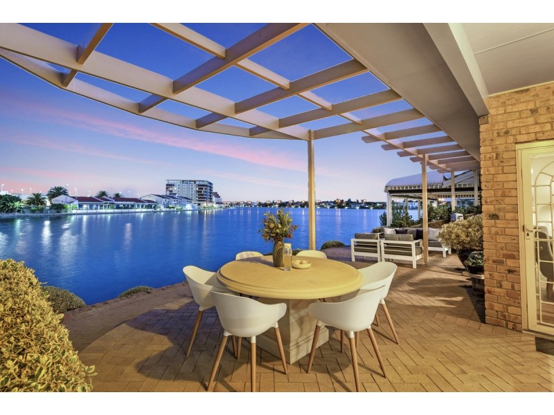 21 Martin Court, West Lakes SA 5021