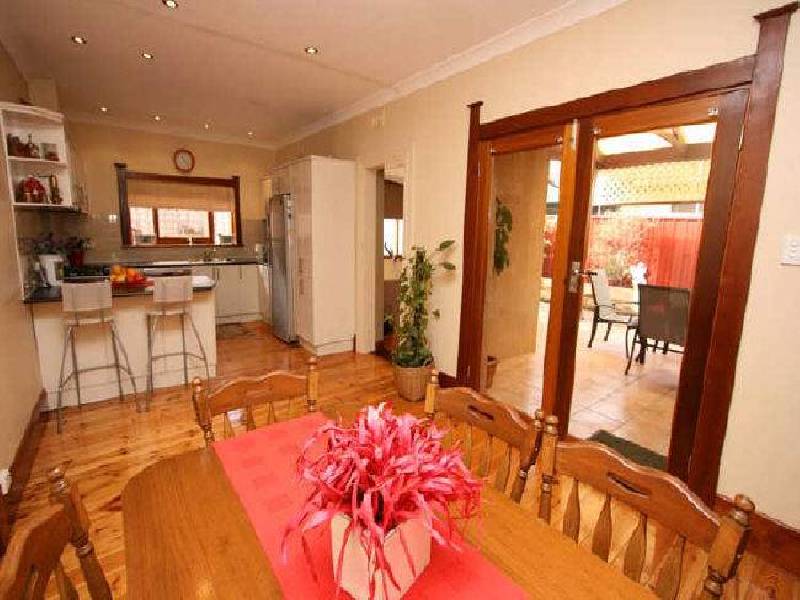 21 Price Weir Avenue, Allenby Gardens SA 5009