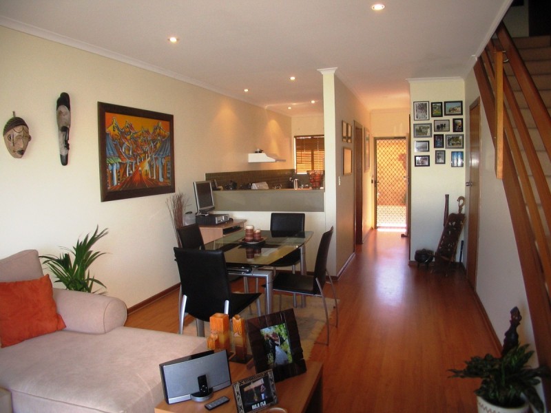 85 Brebner Drive, West Lakes SA 5021
