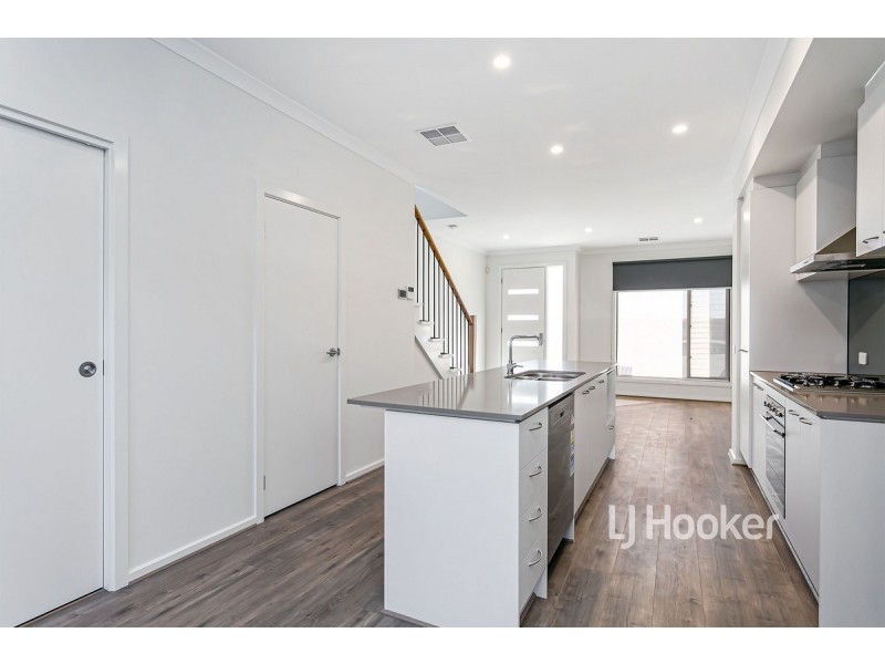 111 Troubridge Drive, West Lakes SA 5021