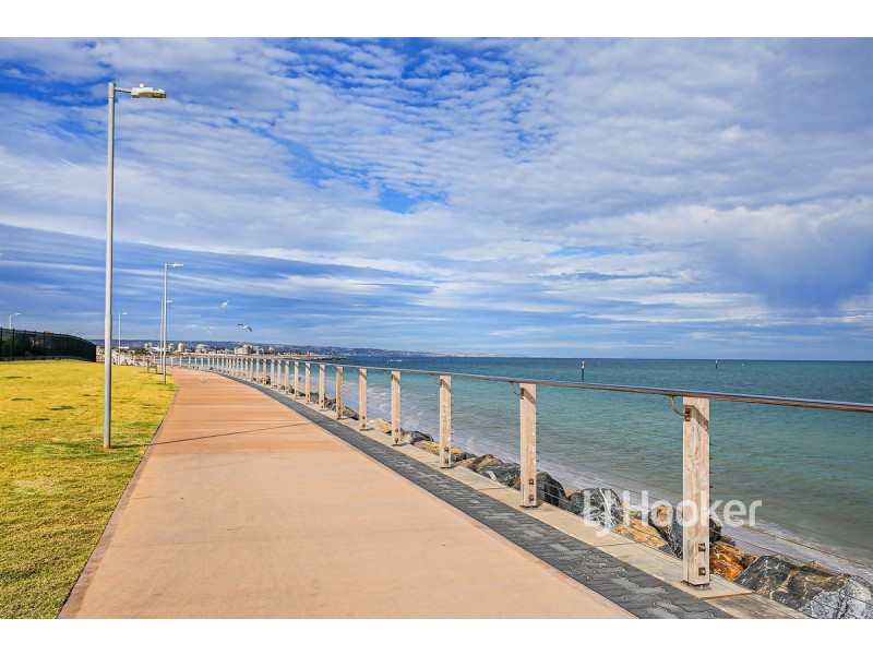 3/6 Seaview Road, West Beach SA 5024
