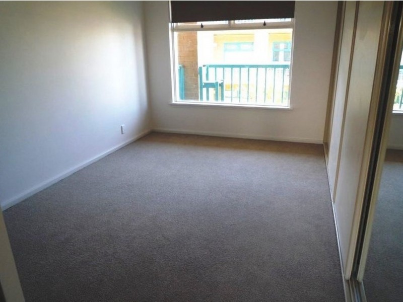 17/194 Seaview Road, Henley Beach South SA 5022