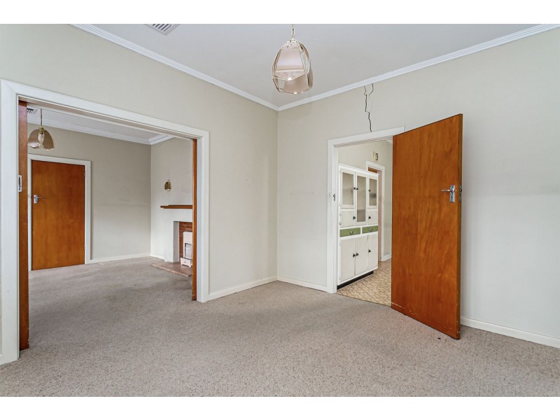 16a Aroha Terrace, Black Forest SA 5035