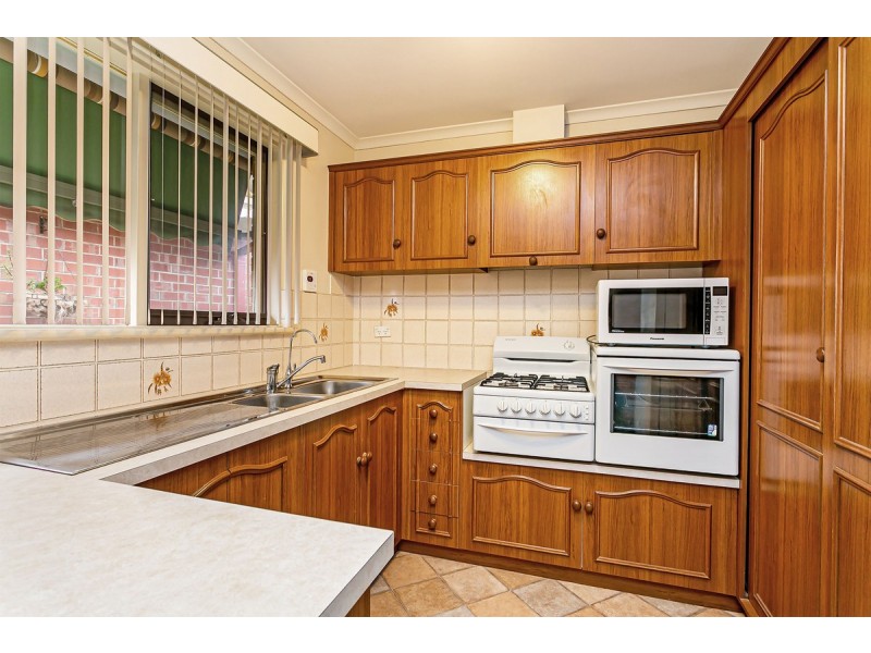 2/9 Hansen Court, West Lakes Shore SA 5020