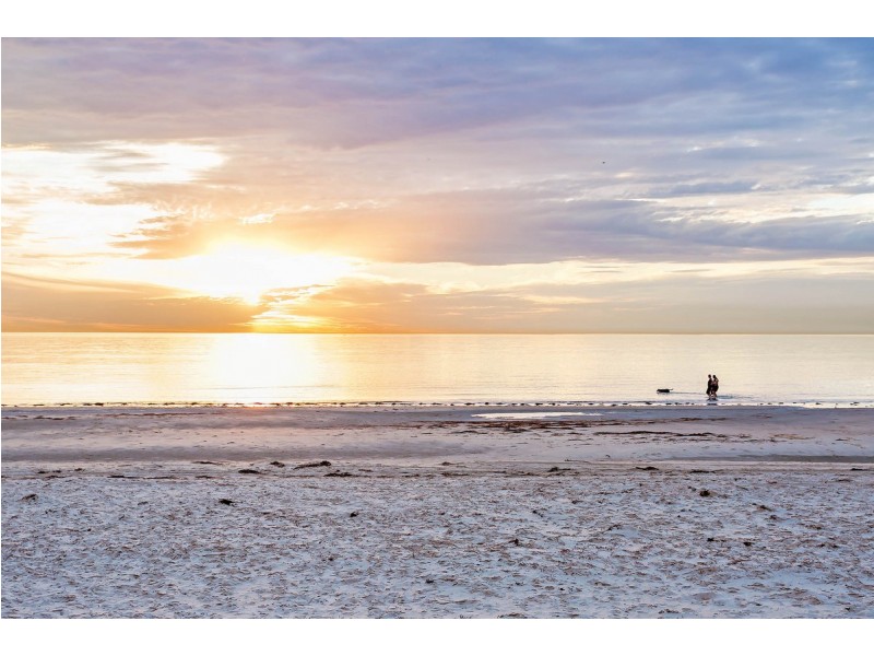 2/2 Sandpiper Place, West Lakes Shore SA 5020