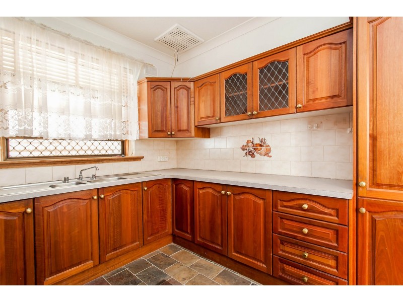 23 Raymond Avenue, Seaton SA 5023