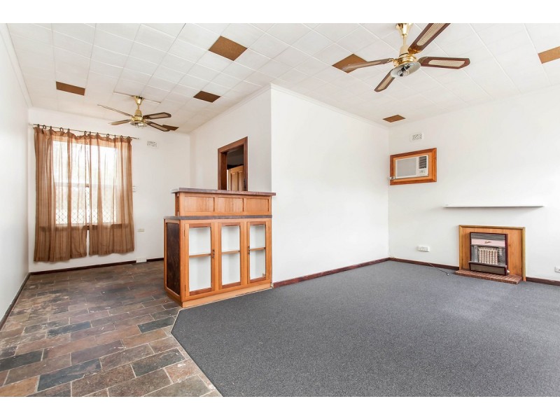 23 Raymond Avenue, Seaton SA 5023