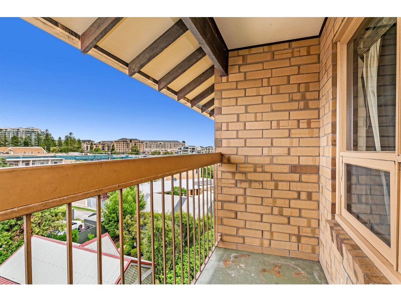 18/21 Sturt Street, Glenelg North SA 5045