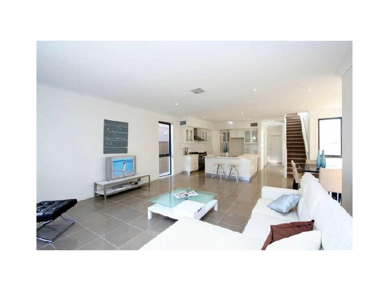 9 Gosse Ave, Glenelg North SA 5045